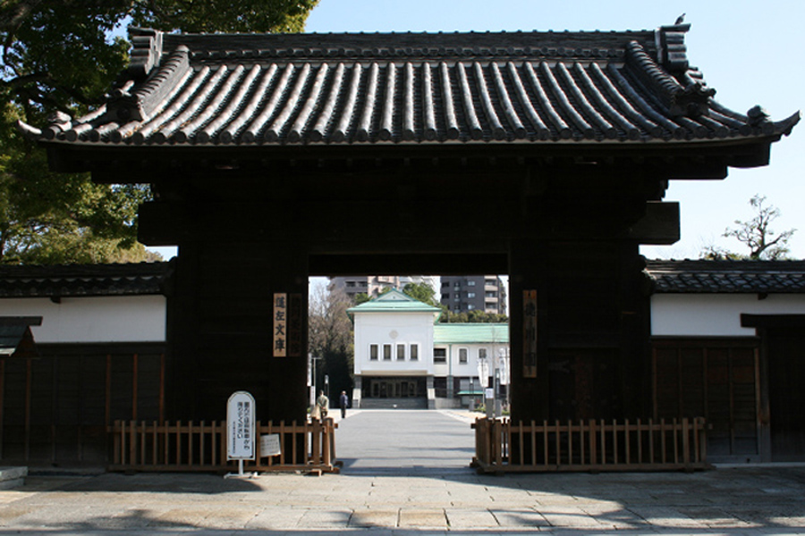 Kuromon gate